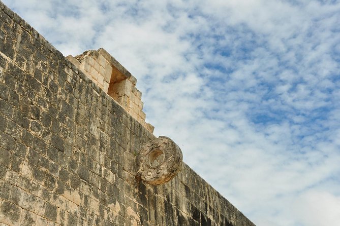 LDS Tour to Chichen Itza + Cenote - A Yucatan buffet with cochinita pibil