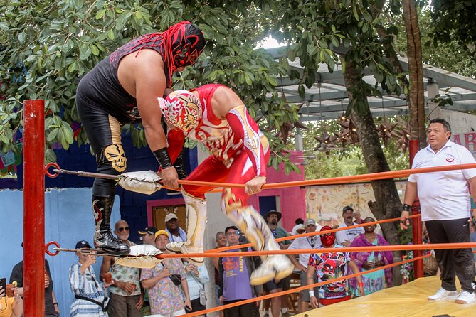 Legendary Mexican Lucha Libre Experience in Cozumel Meet andGreet - How much value do you get for $69?
