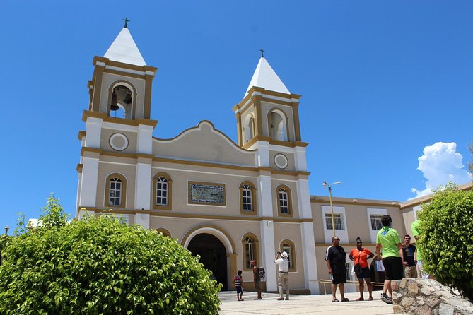 Los Cabos Deluxe City Tour: San Jose, San Lucas and The Arch - A short walk through San José del Cabo