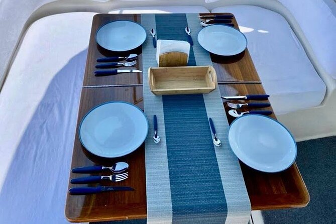 Los Cabos Yacht Adventure - Arch, Snorkel, Lunch, Drinks 1-18ppl - My call: book it for the private time, not just the Arch