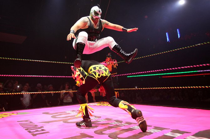 Lucha Libre Tickets & Tacos & Beer & Mezcal - BEST NIGHT EVER! - Why Lucha Libre works so well as a first-night plan