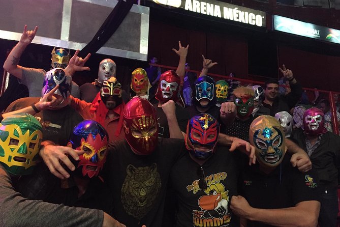 Lucha Libre Tour and Mezcal Tasting in Mexico City - Starting with mezcal in Barrio Alameda
