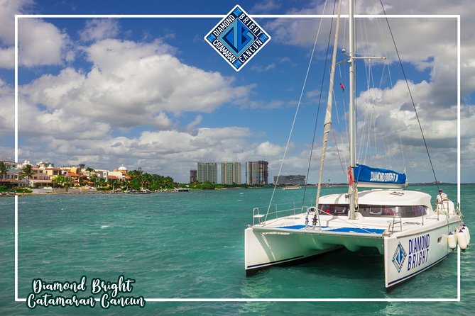 Luxury Catamaran tour to isla mujeres with transportation from Tulum - What to do during the dockside wait