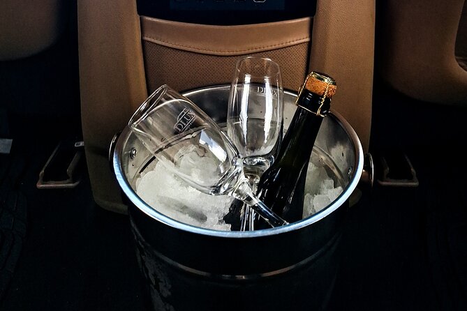 Luxury one way transfer to Tulum from Cancun airport - How the airport pickup works