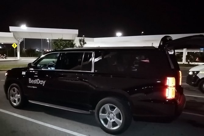 Luxury SUV Private Transfer R/T-Airport-Hotel-Airport- Playa del Carmen - How dependable is the airport meeting?