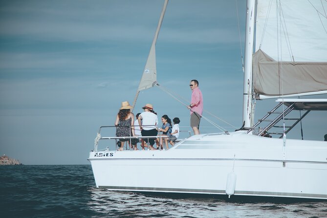 Luxury Whale Watch Cruise to The Arch Los Cabos - Why the small catamaran makes a difference