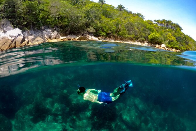 Luxury Yacht & Snorkel with All inclusive Open bar and lunch - Majahuitas Cove and its short beach stop