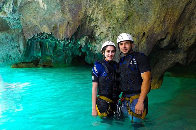 Matacanes : Canyoning + Hiking + Water Jumps + Rappel + Caves - The 4:00 am start in Monterrey