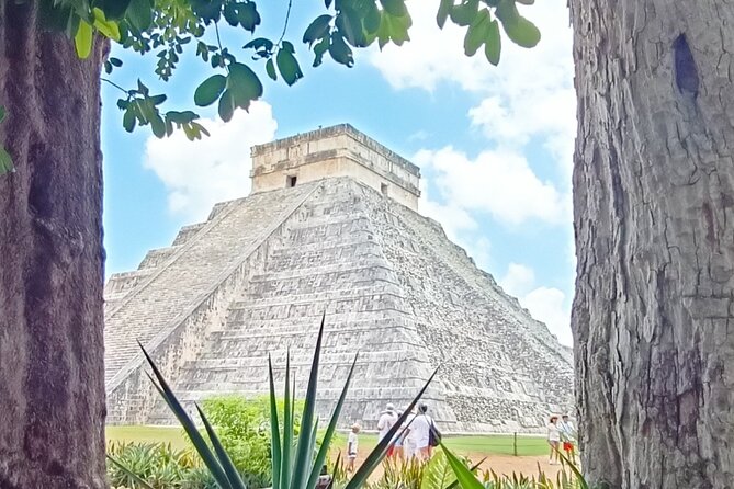 Mayan Experience in Chichen Itza - Water, Customs, and the Practical Side of Maya Life
