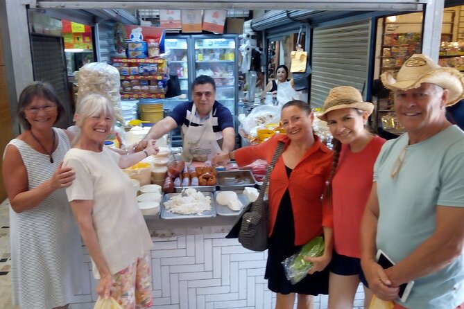 Mazatlan routes of taste food tour - Meeting the shrimp sellers at Las Changueras