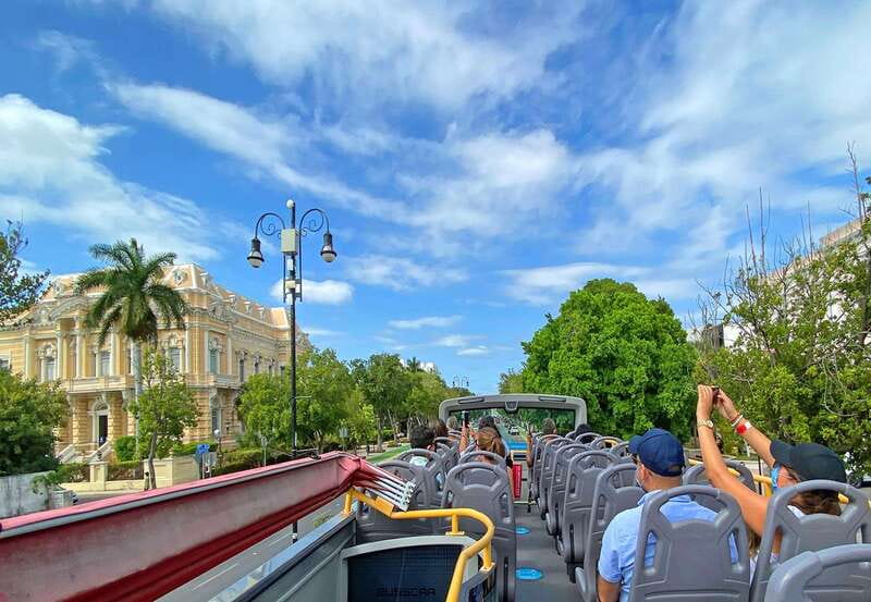 Mérida: Panoramic Sightseeing Tour Bus Ticket with 2 Routes - Upper deck views, heat, and the practical side of the ride
