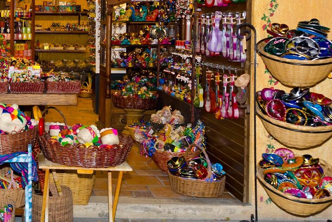 Mexican Street Food Crawl in Playa del Carmen - Walking through local Playa del Carmen
