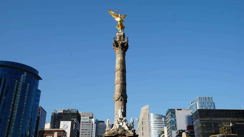 Mexico City: 19 City Highlights Bicycle Tour - What the riding feels like in real city traffic