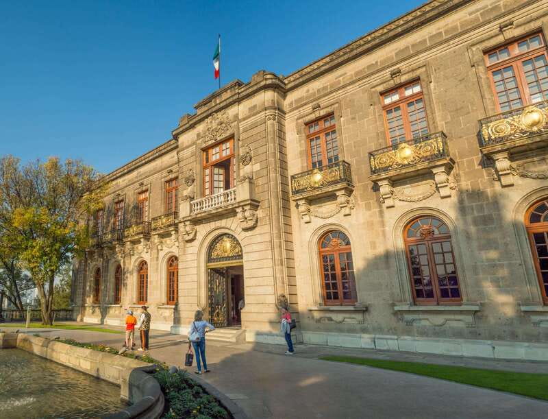 Mexico City: Chapultepec Castle Skip-the-Line Ticket - Murals, rooms, and objects inside the castle