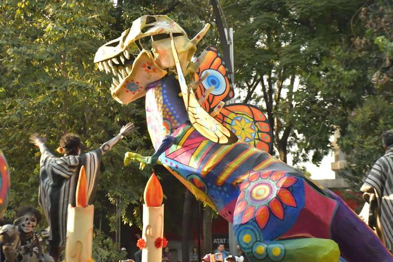 Mexico City: Day of the Dead Guided Tour - The road to Xochimilco