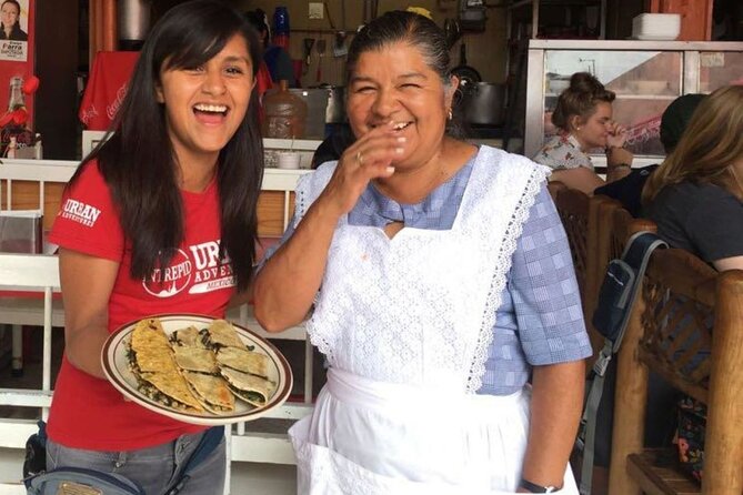 Mexico City: Hidden Markets, Street Food & Salsa-Making Tour - Starting Among the Murals at Abelardo Rodríguez Market