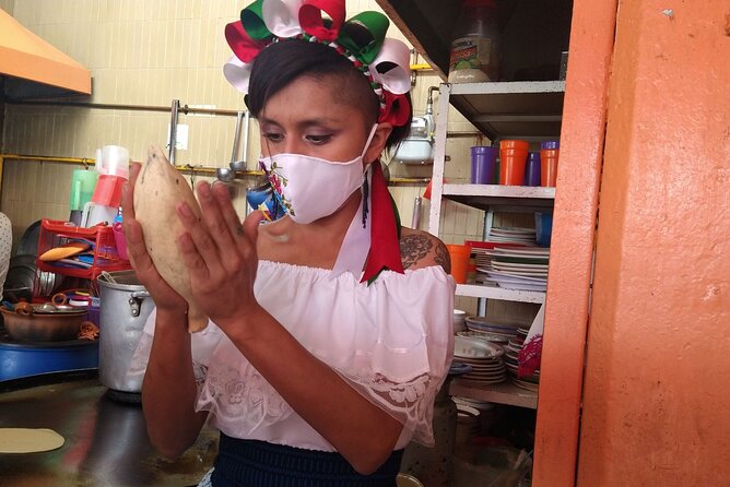 Mexico City: Hidden Markets, Street Food & Salsa-Making Tour - Who Will Get the Most From It