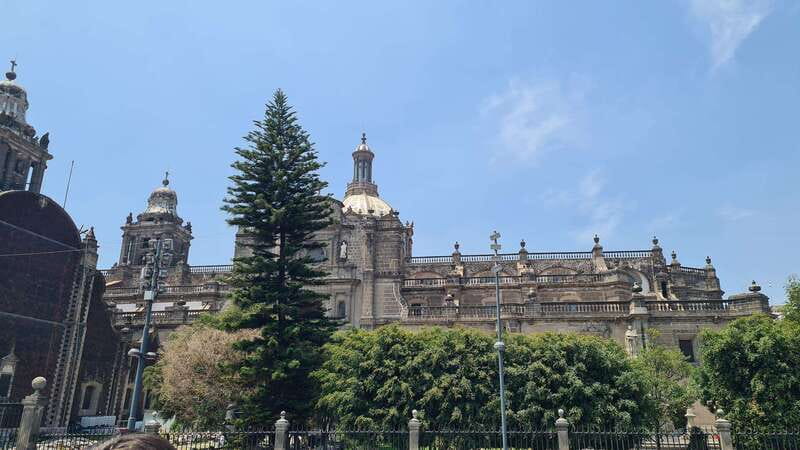 Mexico City: Historical walking tour of Tenochtitlan - Iturbide Palace and Mexico’s changing architecture