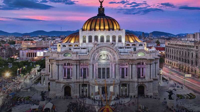 Mexico City: Hop-on Hop-off City Tour by Turibus 1-Day Pass - The audio guide and what the ride feels like