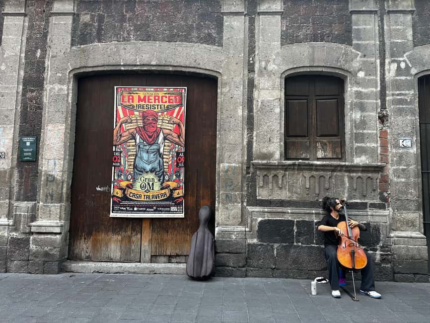 Mexico City: Old Town Food Tour of 7 Tastings & Secret Dish - Pan dulce, churros, and Mexican chocolate
