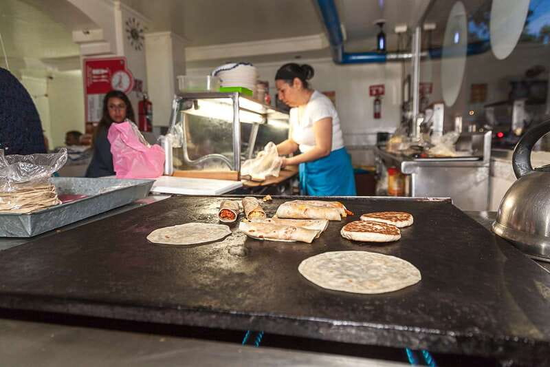 Mexico City: Tacos & Mezcal Night Food Tour - The essential details at a glance