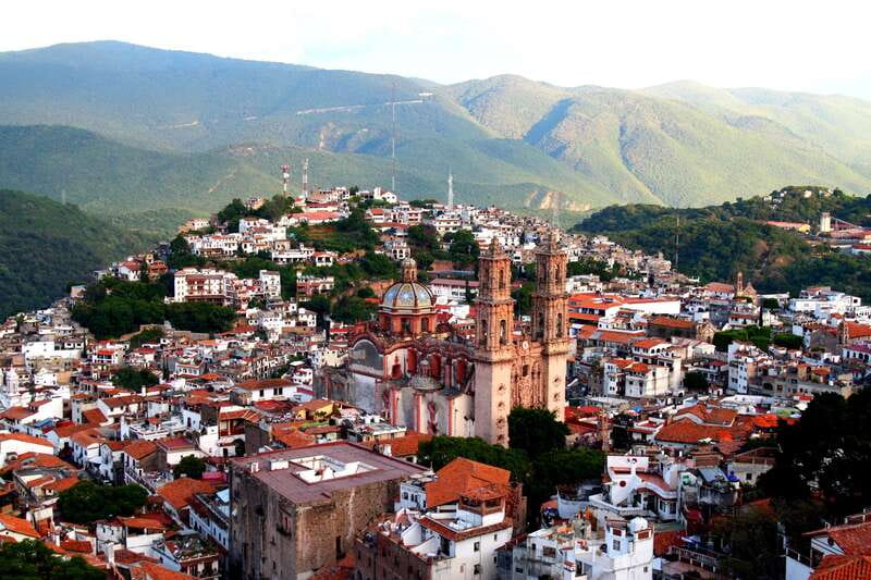 Mexico City: Taxco & Cuernavaca Tour with Pre-Hispanic Mine - The pre-Hispanic mine, a rare look below the town