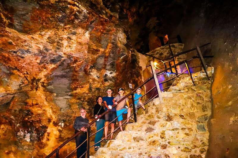 Mexico City: Taxco & Cuernavaca Tour with Pre-Hispanic Mine - How the guide changes the experience