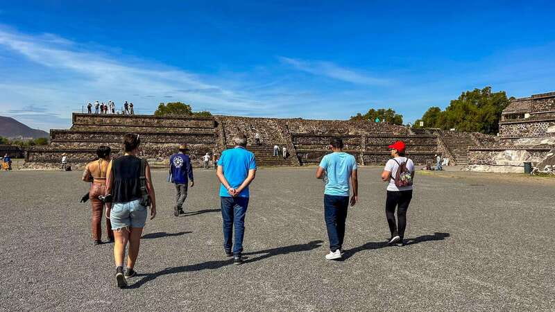 Mexico City: Teotihuacan, Tlatelolco & Basilica of Guadalupe - The craft and tequila stop: useful, but not for everyone