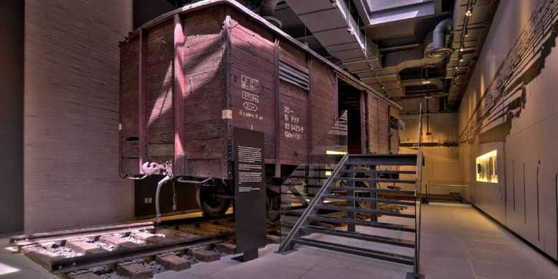 Mexico City: Ticket de entrada Museo Memoria y Tolerancia - Finding the Museum at Plaza Juarez