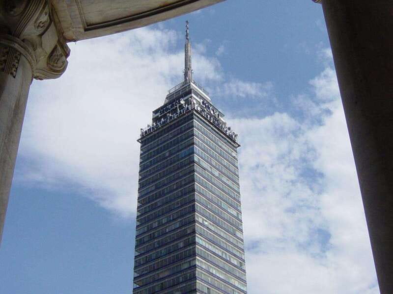 Mexico City: Torre Latinoamericana Admission by MIRADOR - Going up 44 floors to the observation deck