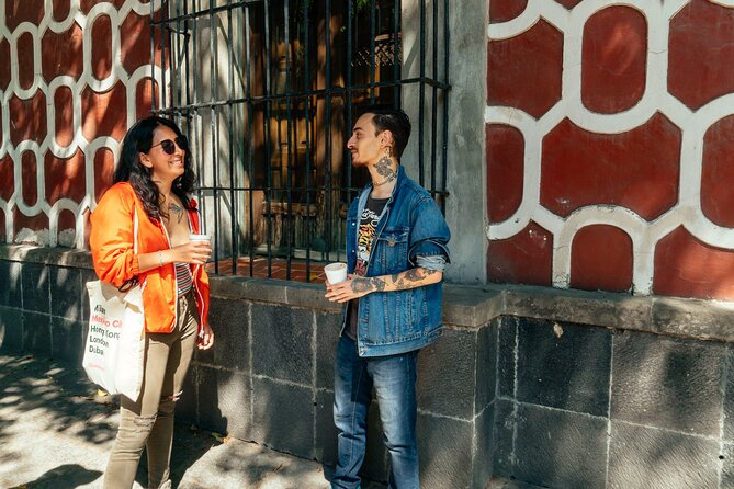 Mexico Private Food Tour With Locals Including 10 Tastings - A food tour that also helps you read Mexico City