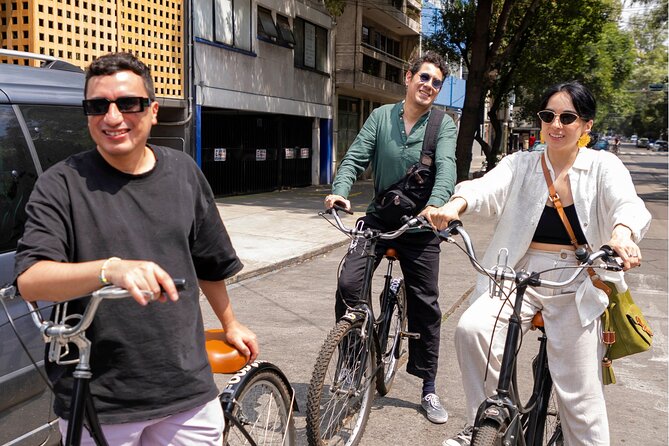 Michelin Taco Bike Tour: Roma Norte & Condesa /All-Inclusive. - A pause at Parque México