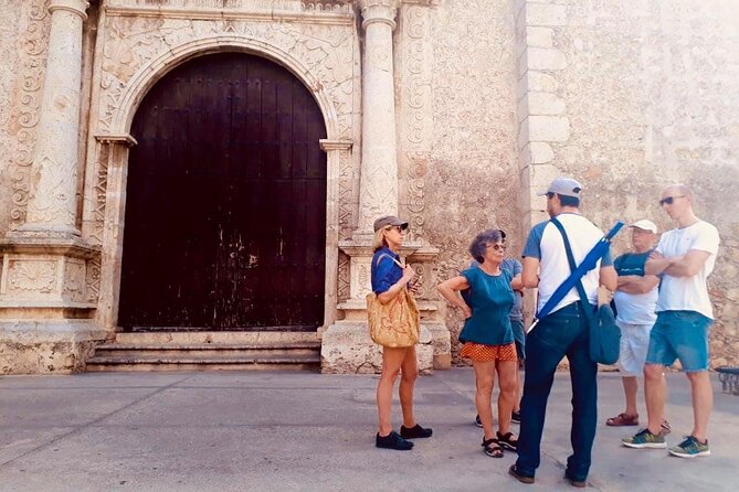 Mike&Duck Walking Tour Merida - Parque Hidalgo, sisal, and the cost of progress