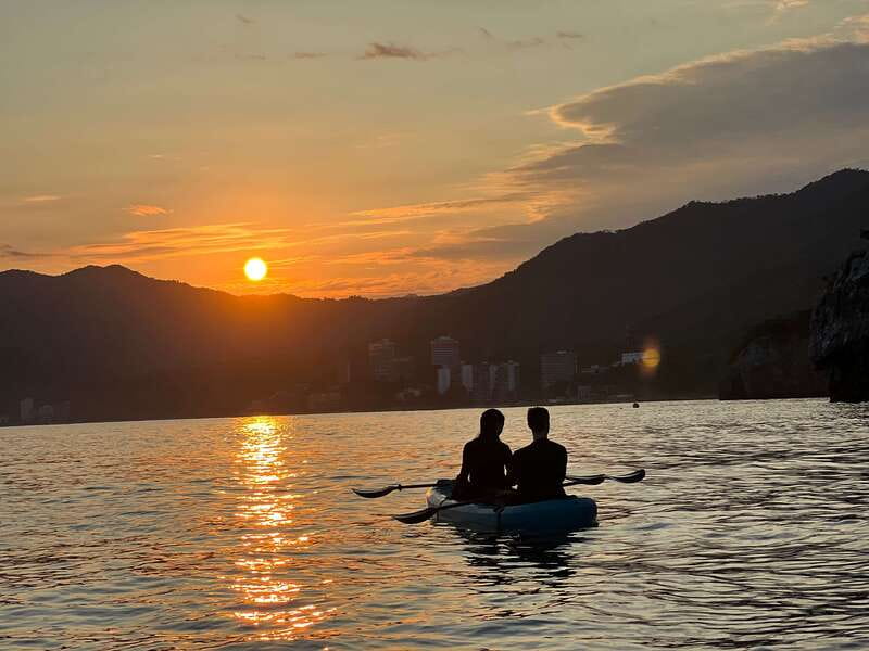 Mismaloya: Los Arcos Bioluminescent Waters Kayak & Cave Tour - Key points to know before booking