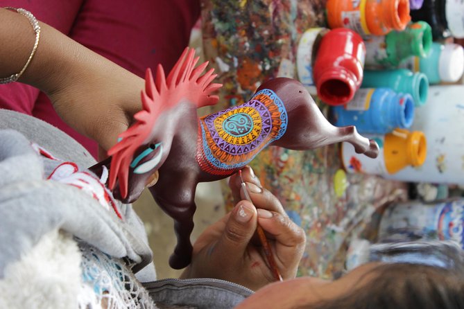 Monte Albán, Arrazola, Cuilapam y San Bartolo Coyotepec. - Arrazola and the making of alebrijes