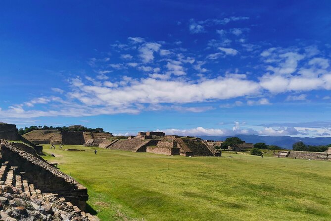 Monte Alban - Full Day Guided Tour with or without Food - Oaxaca - Why Monte Albán deserves the first part of your day