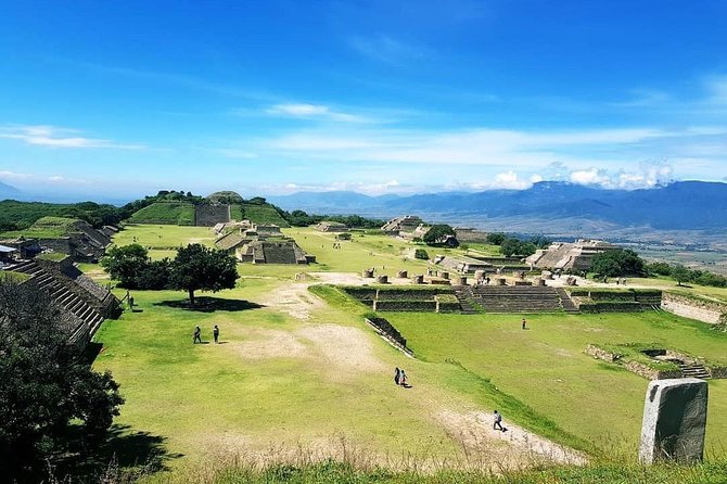 Oaxaca Conmigo Private Tours - Sunday and Friday markets put daily life first