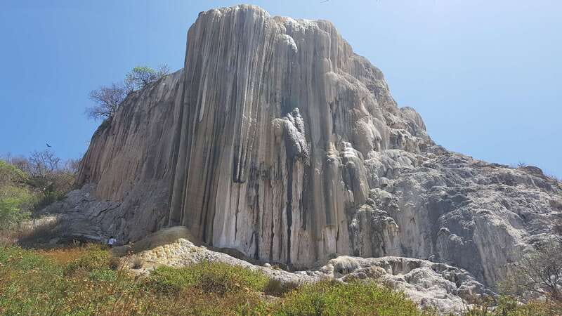 Oaxaca: Early Arrival at Hierve el Agua + Pickup + Admission - Why the 6:00 am start is worth the alarm