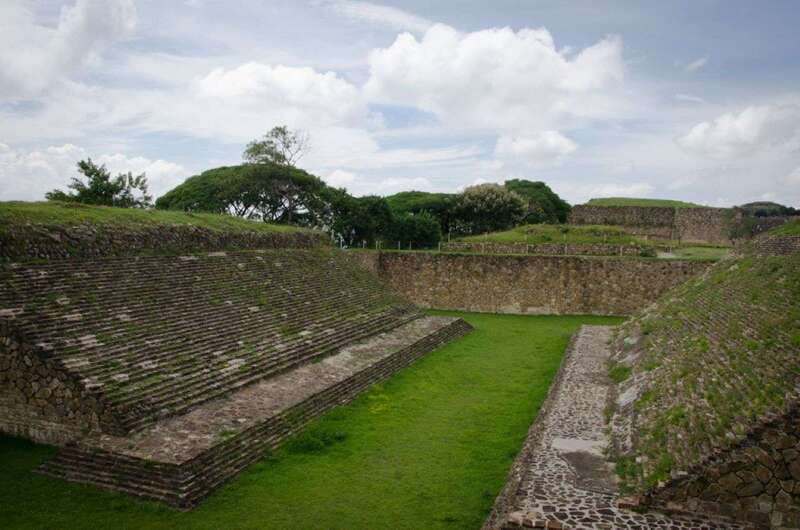 Oaxaca: Monte Alban Guided Archaeological Tour - Free time among the platforms and views