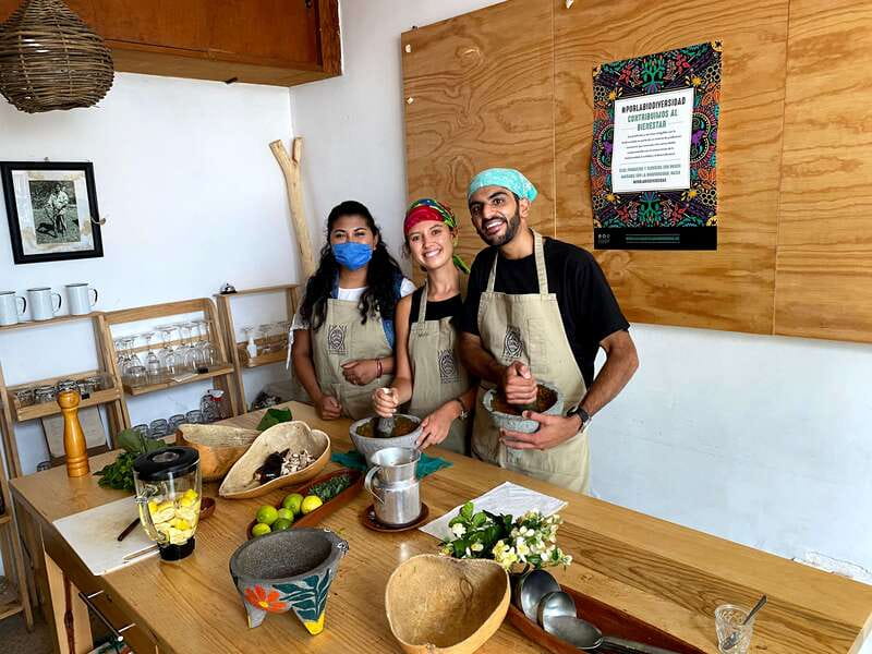 Oaxaca: Vegetarian Cooking Class - Returning to the kitchen for a traditional vegetarian menu