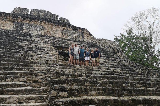 One Day Tour to Chacchoben Mayan City and Bacalar Lagoon with a Certified Guide - Fajitas, tacos, and aguas frescas by the water