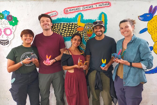 Paint your Alebrije with the Jimenez family. - Meeting Armando Jiménez and seeing the craft up close