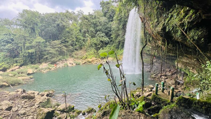 Palenque: Palenque Ruins, Agua Azul Waterfalls and Misol-Ha - Agua Azul’s blue cascades and two-and-a-half-hour stop