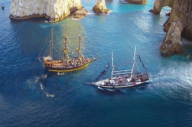 Pirate Ship Sunset Dinner and Show in Los Cabos - The Arch of Cabo San Lucas at sunset