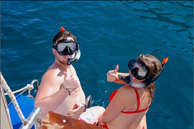 Private Cabo 35ft cat experience Food and open bar included! - Pelican Rock: the main water stop