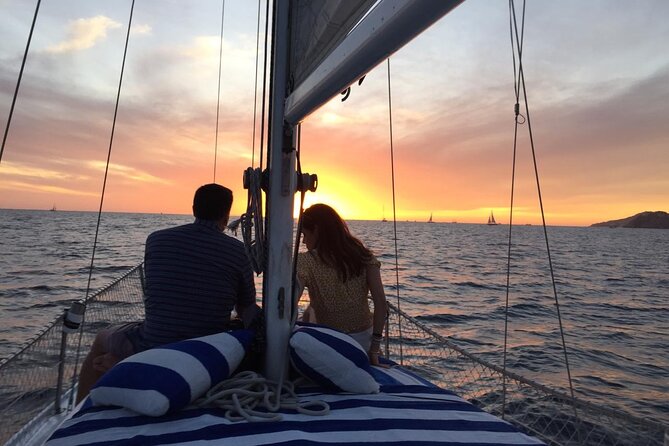 Private Cabo San Lucas Sunset Cruise on 33´ sailboat - Key details before you book