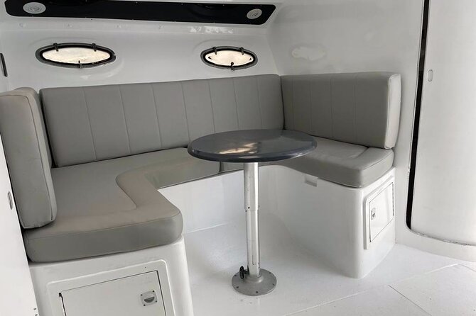 Private Cancun Yacht Tour 42ft up to 8 pax - Who will get the most from this charter