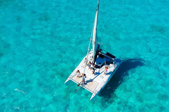 Private Catamaran from Cancun to Isla Mujeres for up to 13 People - Price, group size, and the boat-size question