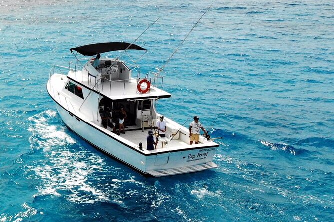 Private fishing charter Boat 48ft 12 pax Good Marlin and Sailfish - Setting out from Marina Sunset Club Lagoon