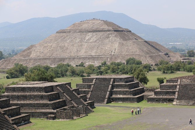 Private from Mexico City: Pyramids of Teotihuacan & Basilica of Guadalupe - The nine-hour schedule and physical demands